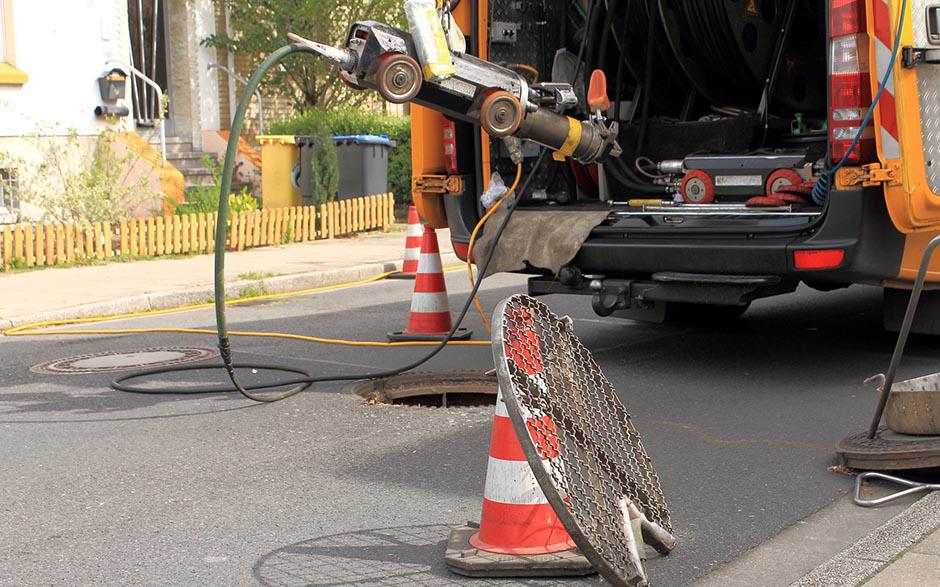 comment déboucher un évier Paris